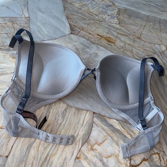32B VS Bombshell Gray Lace Shimmer Chantilly Lace Push-up Bra - Picture 6 of 9